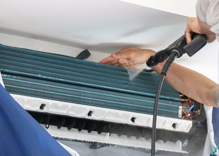Limpeza Técnica de Ar Condicionado Split em Canela